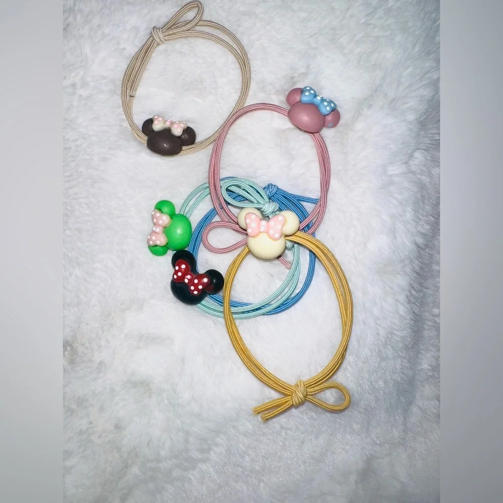 NIP 5pc Minnie Mouse Hair Tie Set